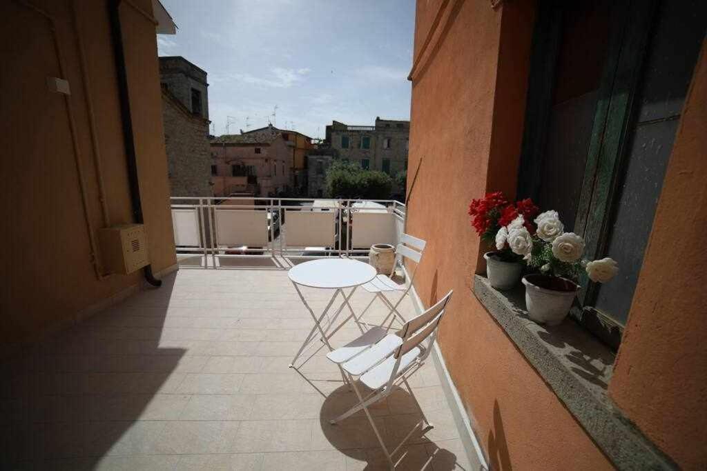 Le Dimore Degli Artisti Vico Mercatello Venosa Exterior foto